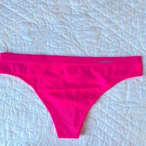 aerie Thong Panties Sz S NWOT